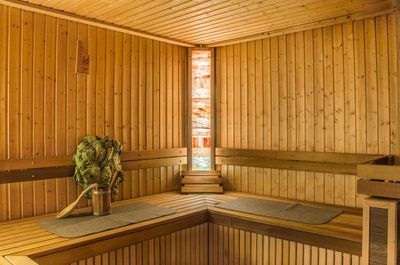 Сауна, лазня Баня, сауна, бассейн «Спорт-Восток», Харьков відгуки, фото, адреса - 100saun.kh.ua Баня, сауна, бассейн «Спорт-Восток» відгуки, лазня/сауна Харьков Индустриальный район ул. 12-го Апреля 5А, фото, адреса з картою проїзду.